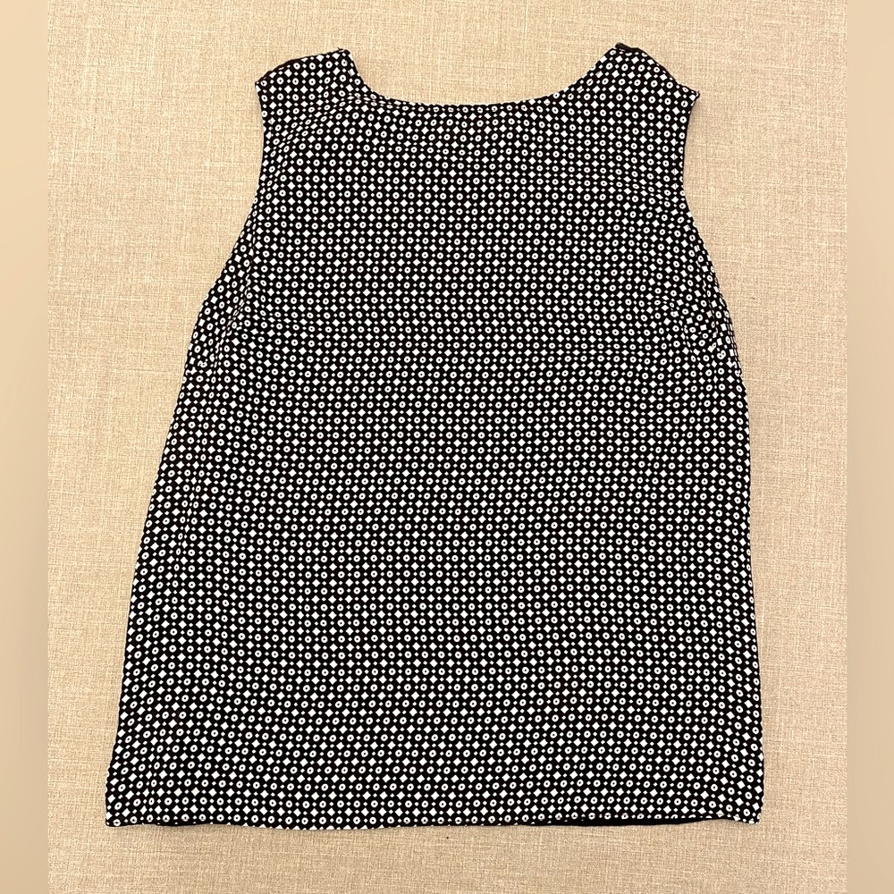 Loft sleeveless geometric pattern blouse